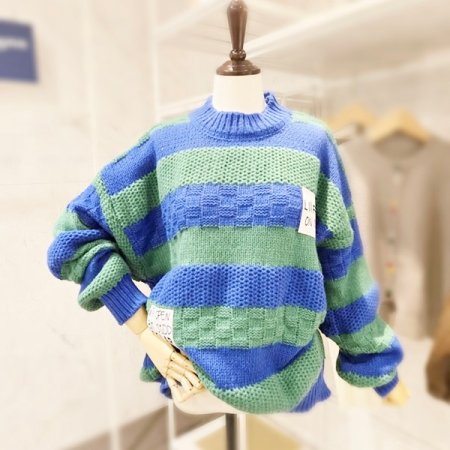 패치 줄무늬 오버핏 니트