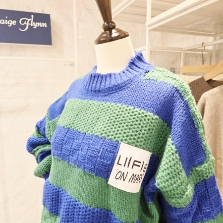 패치 줄무늬 오버핏 니트