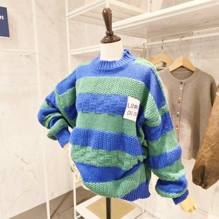 패치 줄무늬 오버핏 니트