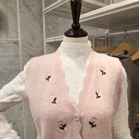 꽃자수 니트 조끼