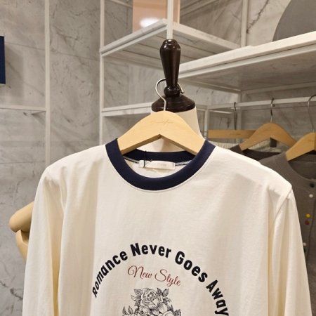 장미 배색 긴팔 티셔츠