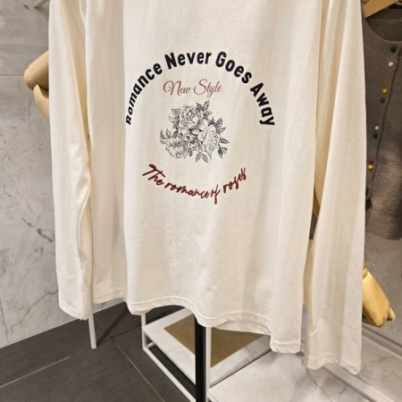 장미 배색 긴팔 티셔츠