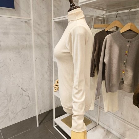 폴라 무지 기본 니트