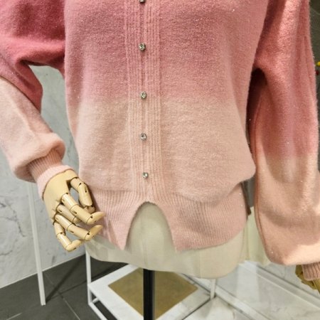 그라데이션 장식 니트