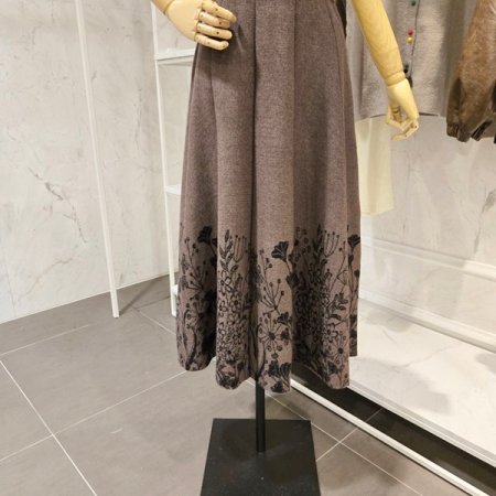 플라워 자수 니트 스커트