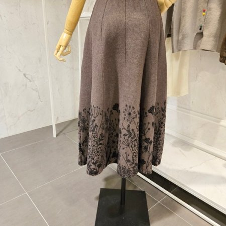 플라워 자수 니트 스커트