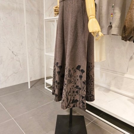 플라워 자수 니트 스커트