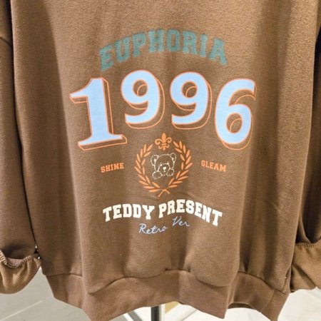 1996 레터링 맨투맨티셔츠