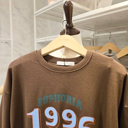 1996 레터링 맨투맨티셔츠