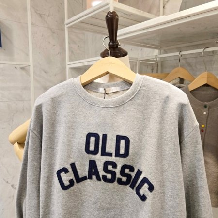 클래식 레터링 맨투맨티셔츠