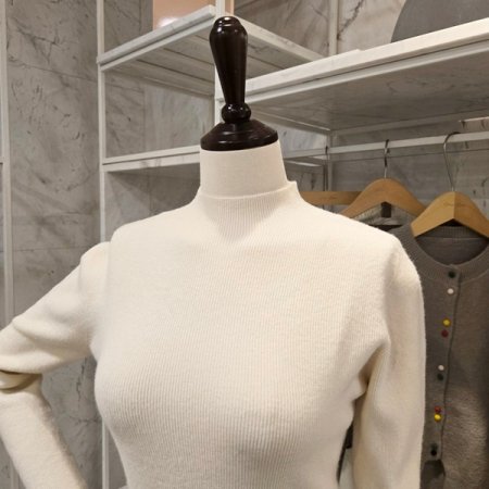 기본 하이넥 골지 니트