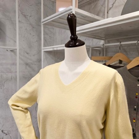 베이직 무지 브이넥 니트