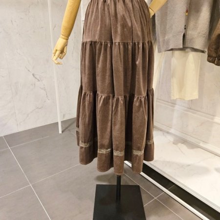 레이스 디테일 스커트