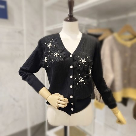 플라워 장식 브이넥 가디건