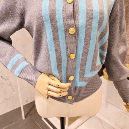 격자줄무늬 니트 가디건