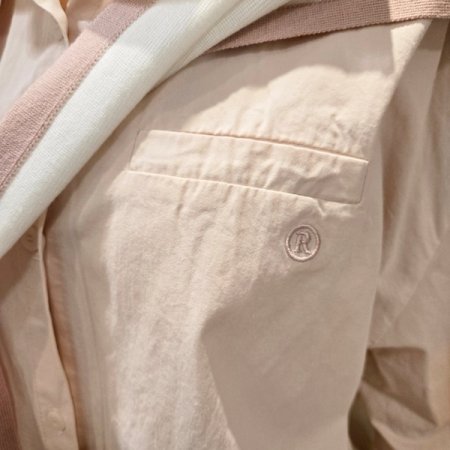 어깨 숄 자수셔츠