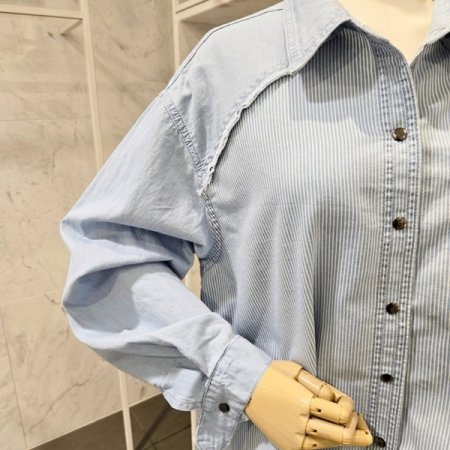 포켓 스트라이프 배색 셔츠