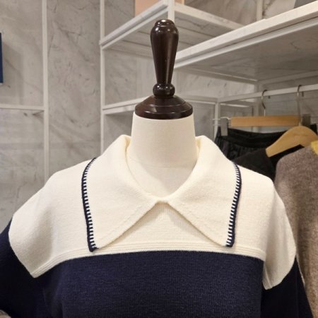 카라 배색 줄무늬 니트