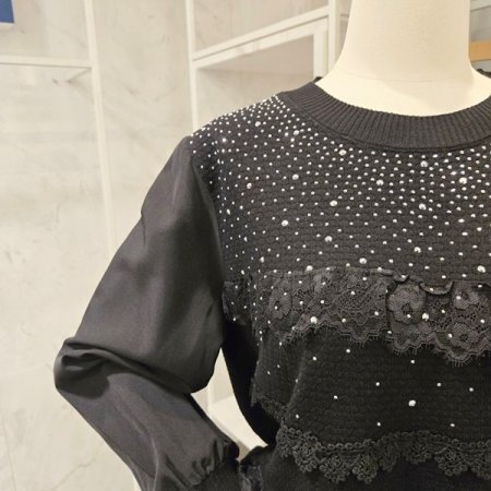 큐빅 레이스 니트