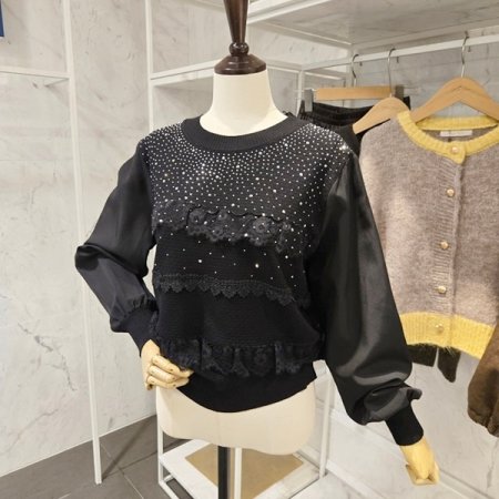 큐빅 레이스 니트