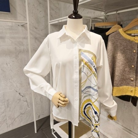 언발 체인 블라우스