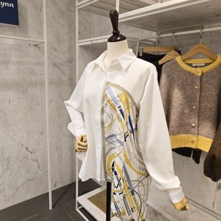 언발 체인 블라우스