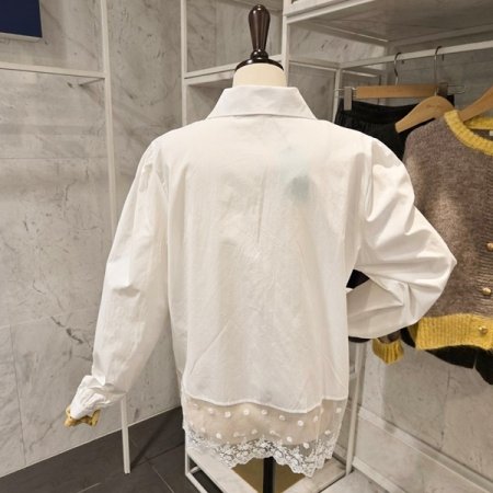 밑단 레이스 셔츠