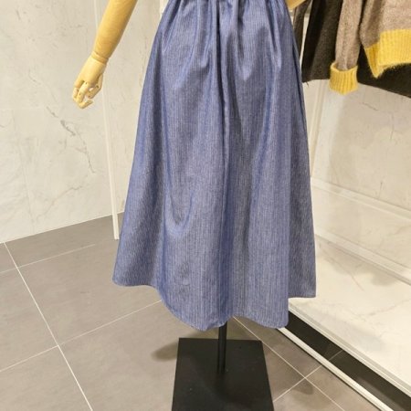 줄지 플레어 스커트