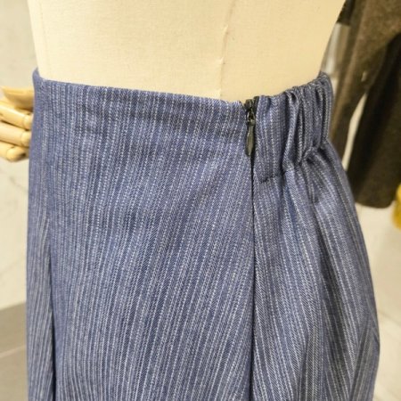 줄지 플레어 스커트