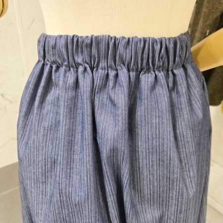 줄지 플레어 스커트