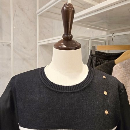 줄무늬니트 배색 블라우스