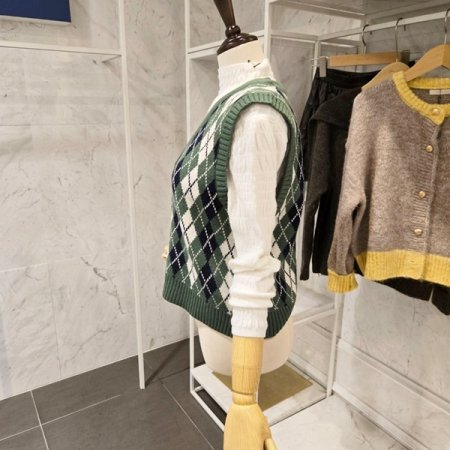 아가일 브이넥 니트조끼