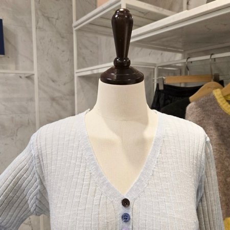 브이넥 미니단추 가디건