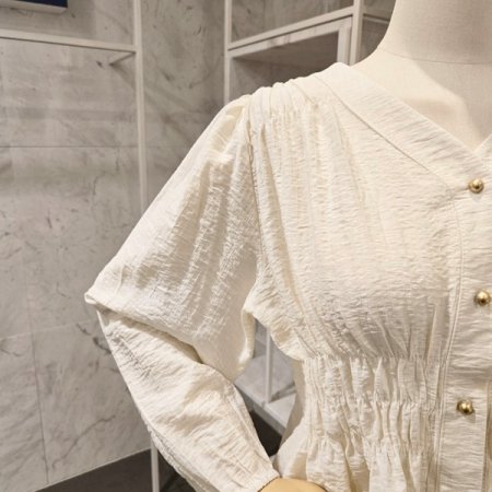 셔링 브이넥 블라우스