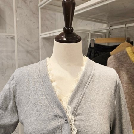 레이스 배색 브이넥 가디건