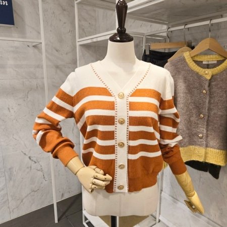 금장 브이넥 줄무늬 가디건
