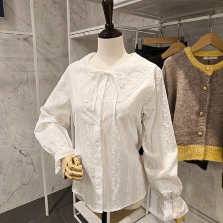 레이스 카라 블라우스