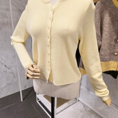 숏 라운드넥 가디건