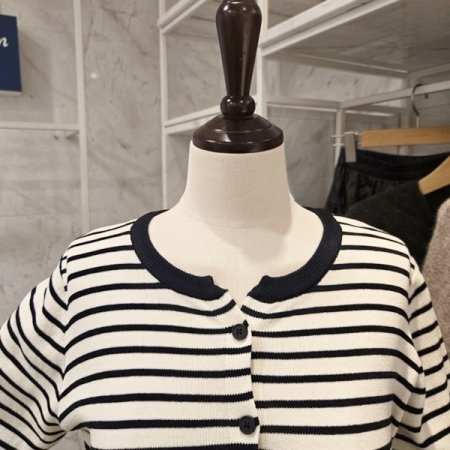 줄무늬 기본 가디건