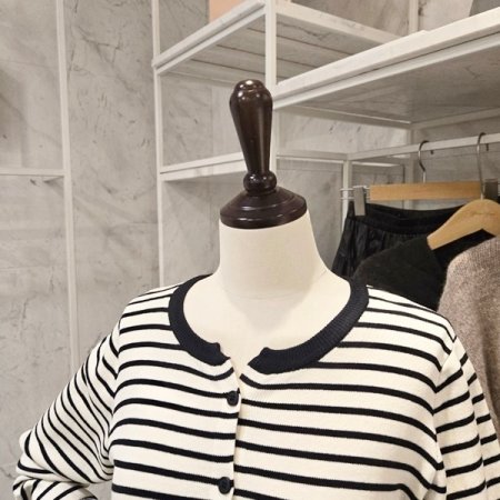 줄무늬 기본 가디건