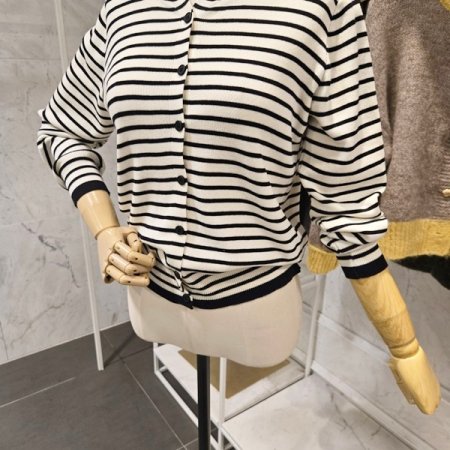 줄무늬 기본 가디건