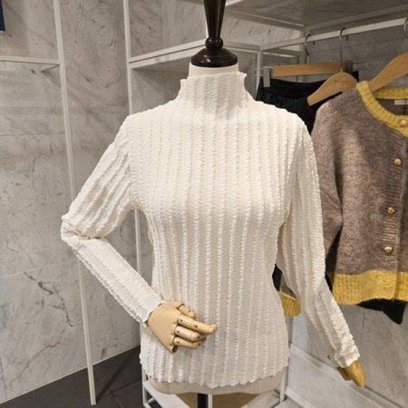 하이넥 볼륨 티셔츠