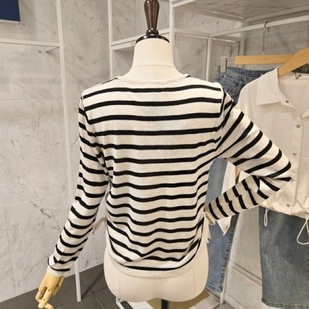 양 셔링 줄무늬 니트