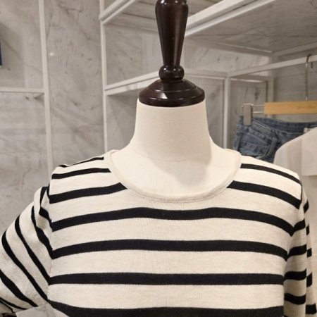 양 셔링 줄무늬 니트