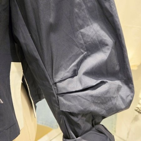 포켓 자수 크롭 셔츠