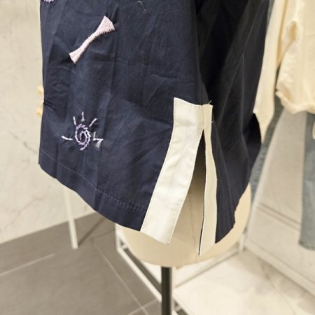 포켓 자수 크롭 셔츠