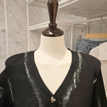 뒷끈 브이넥 가디건