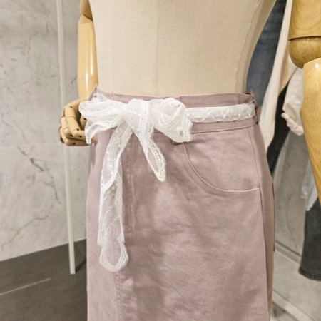 레이스 끈 뒷트임 스커트