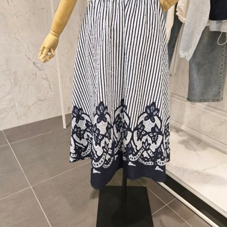 스트라이프 레이스 스커트