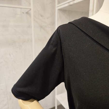 언발 셔링 티셔츠